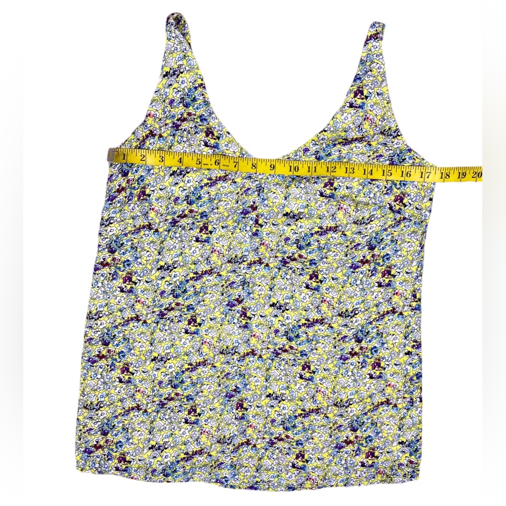 EUC CAbi Floral Scatter Print Tank Top (GMH-R) - Picture 6 of 9